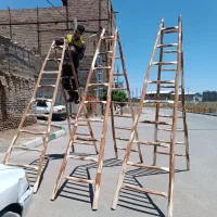 نردبان ودسته بیل