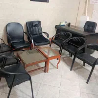 میز وصندلی مغازه کاملا سالم وتمیز