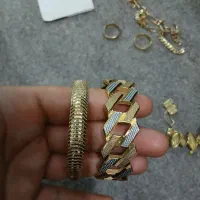 طلا 250 بالای تابلو