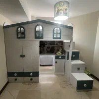 تخت کلبه ای ، تخت خواب با میز تحریر