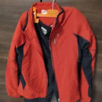 کاپشن و شلوار کاملا نو  بچهگانه. ۱۰ تا ۱۲ساله