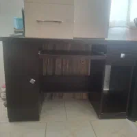 بخاری،میز کامپیوتر وکمدمدل کابینتی ،پرده زبرا