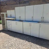 یک سرویس کابینت کامل فلزی