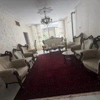 مبل استیل بسیار تمیز