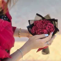 دسته گل و باکس گل روبانی