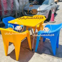 میز و صندلی پلاستیکی طرح بهرو غذاخوری