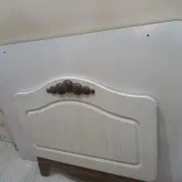 تخت کودک و نوجوان کاملا سالم سفید