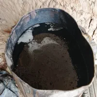 یک‌بشکه‌قیرشل‌وسفت‌مخلوط
