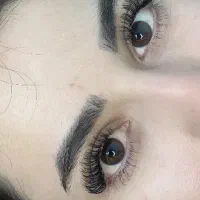 انجام اکستنشن مژه با قیمتی استثنایی
