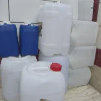 تعدادی دبه 20 لیتری 10 لیتری و 5 لیتری