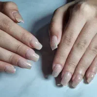 کاشت ناخن کاشت مژه