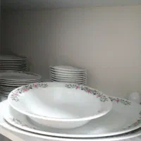 چینی ۱۲  نفره  درحد نو     ۶ نومان