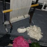 دار قالی متوسط