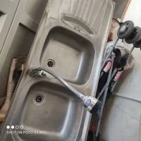 سینک دو قلو با شیر آب