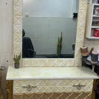 اینه کنسول وصندلی اصلاح در حد نو فروش فوری