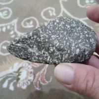 شهاب سنگ مریخی کندریت  جذب آهن ربا وبدون آهن ربا