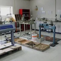 نیرو نمونه گیر بتن