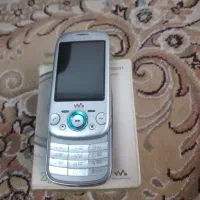 گوشی سونی اریکسون شارژرداره باطری نداره