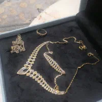 نیم ست عروس وحلقه ازدواج و زنجیر مردانه طلا