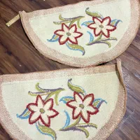 تعدادی قالیچه و پادری نو و سالم