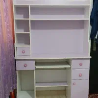 میز تحریر کتابخانه دار به همراه تخت نوجوان