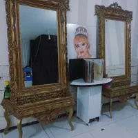 آیینه وکنسول