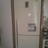 یخچال فریزر نیکسان در حد نو