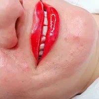 خدمات ارایشی و ارایش دائم ریحان