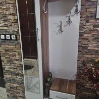 جا کفشی و جا لباسی