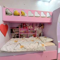 تخت دو طبقه نوجوان به همراه تخت میزبان