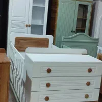 فروش تخت و کمد ،برای سیسمونی و نوجوانان