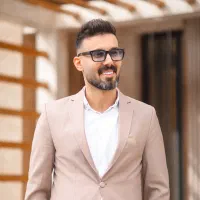 مشاوره کنکور با رتبه ۳ رقمی