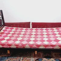 تخت یک نفره