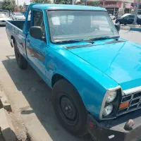 وانت نیسان دارای جک چرخ گیر ، داری درآمد