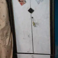 کمد لباس ۱ تومن شریف اباد نیازبه تعمیر