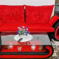 مبل ۷ نفره ،میز وسط ،دوتا عسلی ،میز تلفن