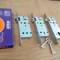 قفل لوکس درب چوبی تولیدی افران با 10 سال گارانتی