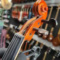 ویولن 3/4و2/4و1/4 پائلو مگینی ایتالیا|ویولن|لاهیجان, انقلاب|دیوار