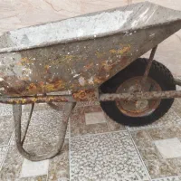 فرغون با لاستیک نو