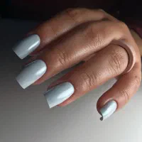 خدمات کاشت ناخن