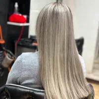 میکاپ،شنیون،اپیلاسیون،کراتینه وبوتاکس و پروتینه مو