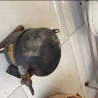 یک عدد موتور یخچال ایستاده شیر دار با ۲۱کیلو وزن
