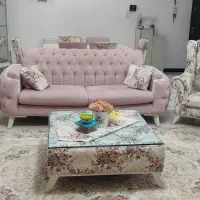 مبل و نهار خوری بسیار تمیز