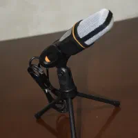 میکروفون حرفه ای مدل SF-666B با کیفیت و قیمت مناسب