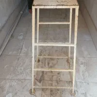 چهار پایه آهنی وتوالت فرنگی محکم