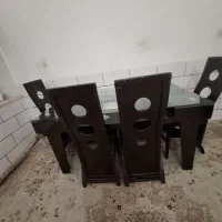 میزغذاخوری 6نفره با5صندلی روکش چرم