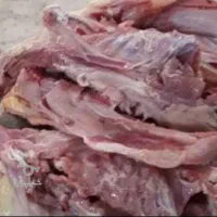 اسکلت مرغ گوشتی ، غذای سگ