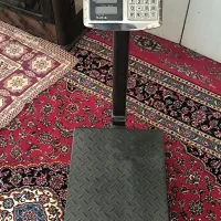 باسکول 300 کیلویی محک