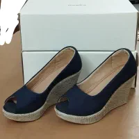 کفش|کیف، کفش، کمربند|شاهین‌شهر, گرگاب|دیوار