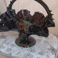 دو عدد گلدون سالم وی ظرف شیشه ای میوه خوری
